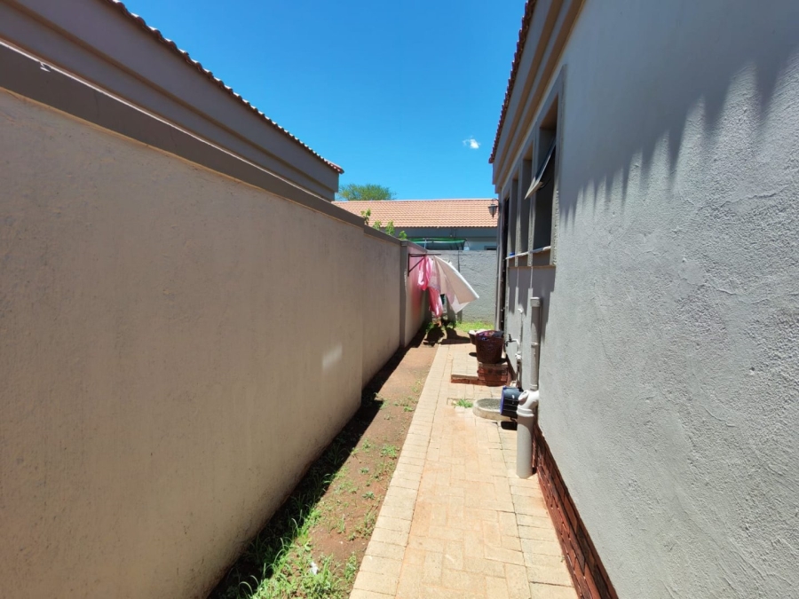 3 Bedroom Property for Sale in Lindene Northern Cape